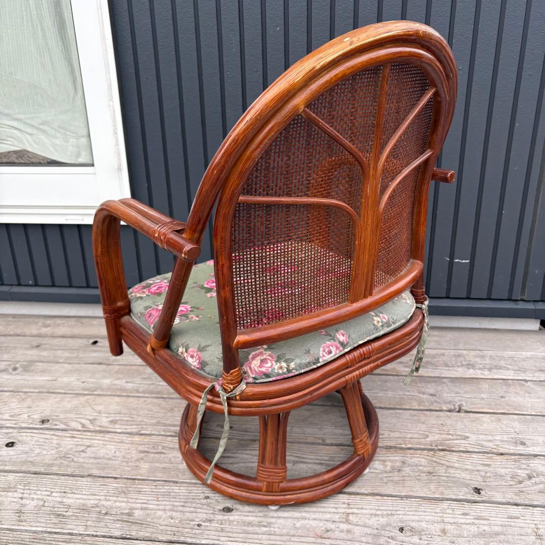 【昭和レトロ】薔薇柄 回転式ラタンチェア2脚＆ガラステーブル 3点セット 籐製