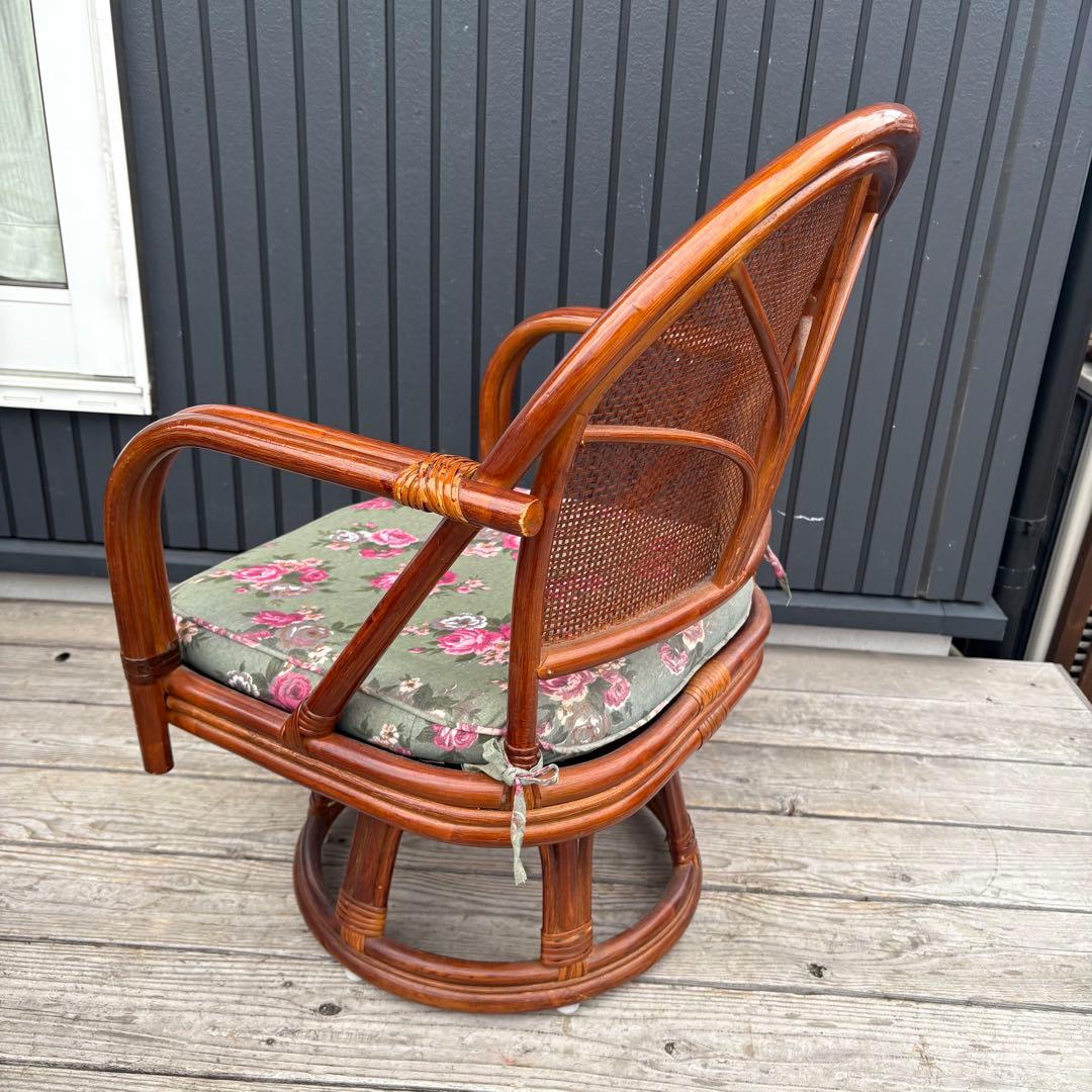 【昭和レトロ】薔薇柄 回転式ラタンチェア2脚＆ガラステーブル 3点セット 籐製