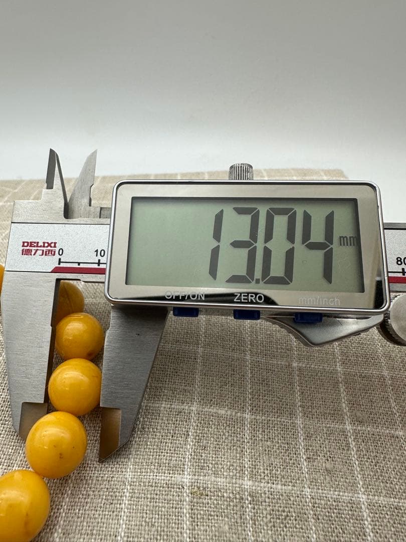 ☆天然☆ バルト海産　天然アンバー 琥珀 蜜蝋 ブレスレットフリーサイズ 美品