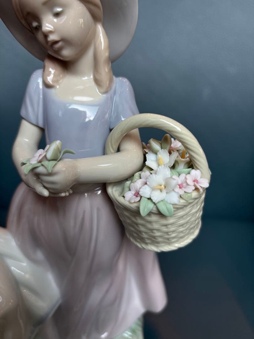 リヤドロ　仲良しの2人　GIRLFRIENDS