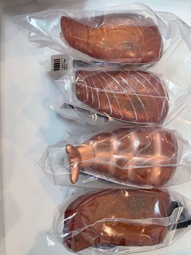 スシエルエーオブザリビングデッド　タイ　human robot 墓場の画廊