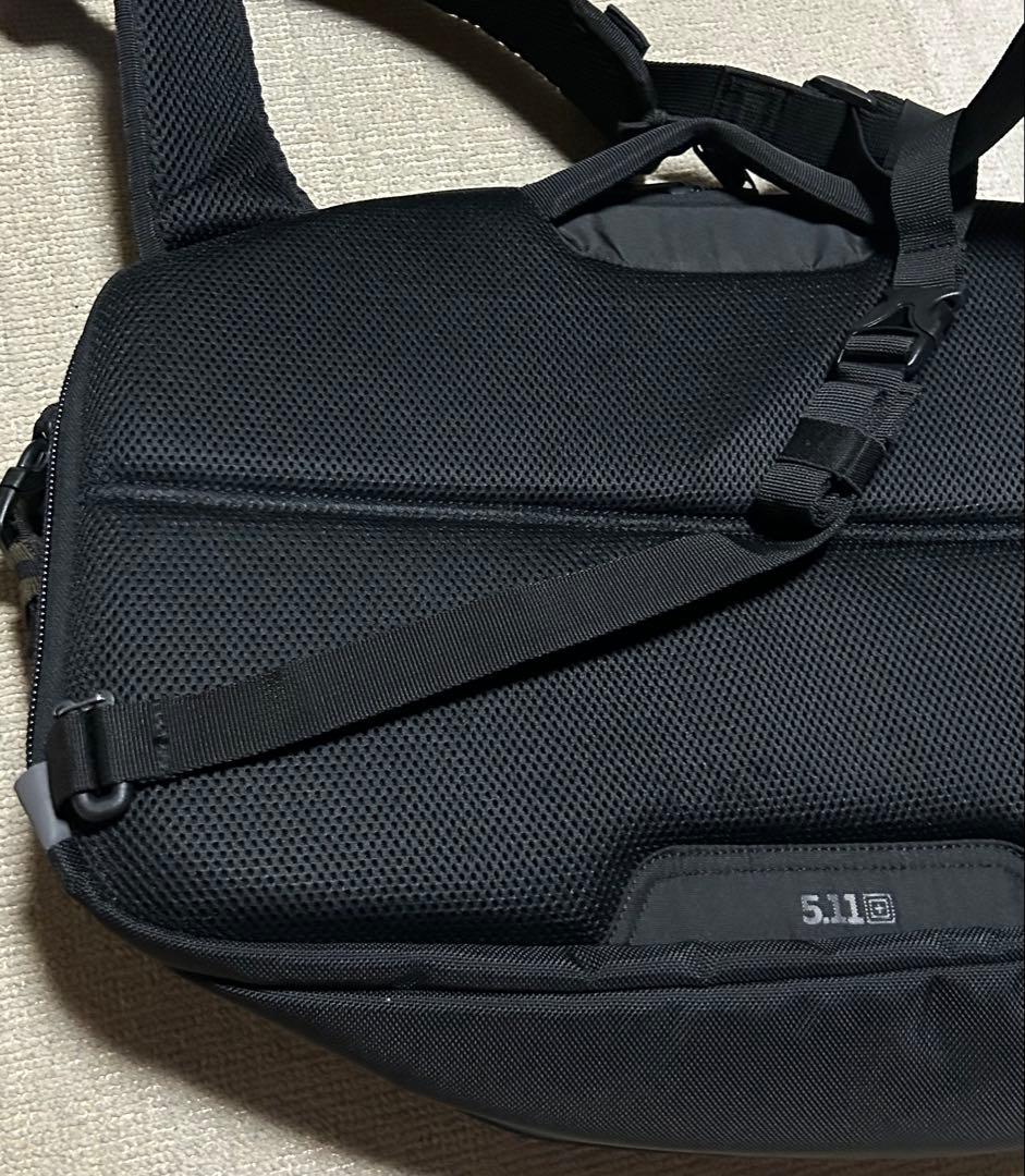 米軍 LE 5.11 Tactical ショルダーバッグ マルチカムブラック