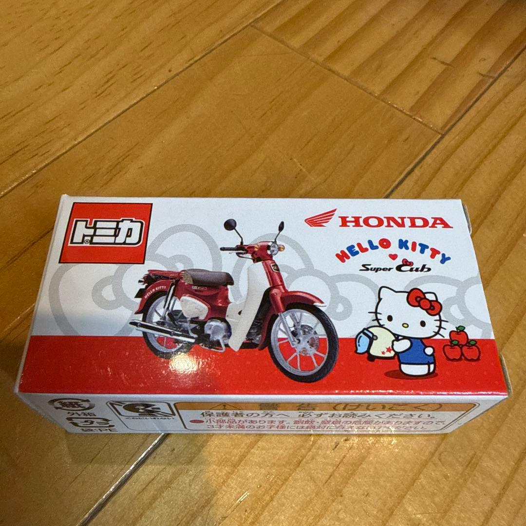 トミカ ハローキティ HONDA スーパーカブ新品 即購入✖️商品説明読ん