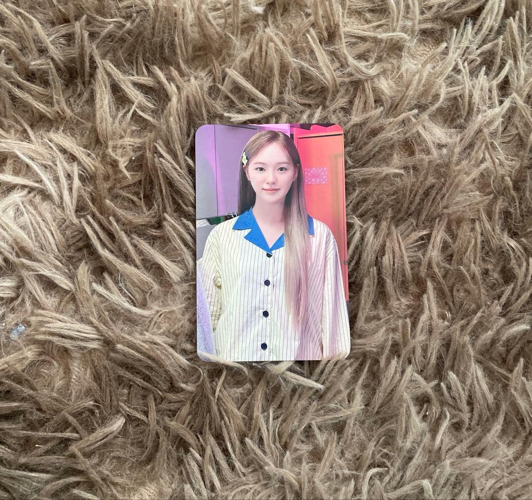 NiziU リオ 『Press Play』 楽天特典トレカ - メルカリ