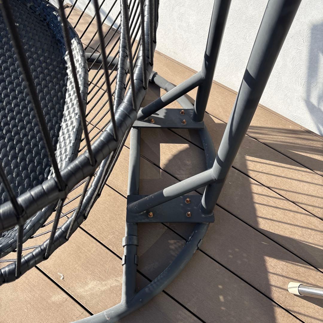 ブラックハンギングチェア