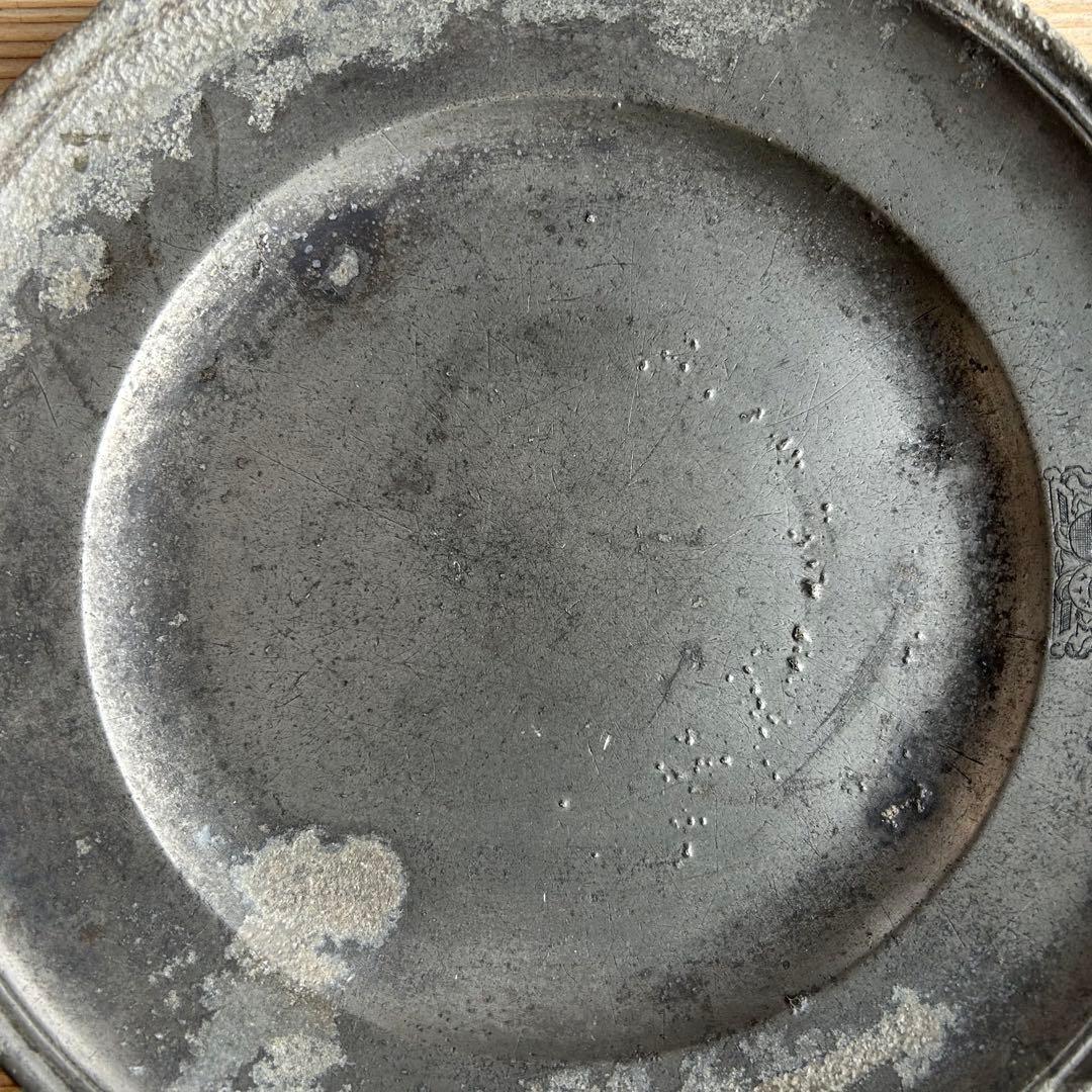 美しく朽ちた　エタン　ピュータープレート　フランスアンティーク　石化