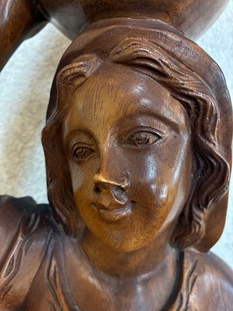 木製彫刻　水壺を持つ美しい女性像　高さ97㎝ オブジェ