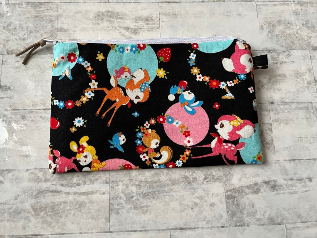 520 ハンドメイドフラットポーチ☆ハニーチューン☆昭和レトロアニマル