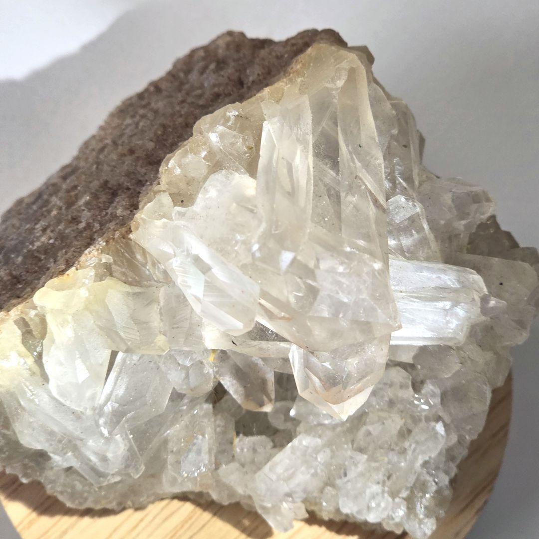 売切れ　原石水晶クラスター虹