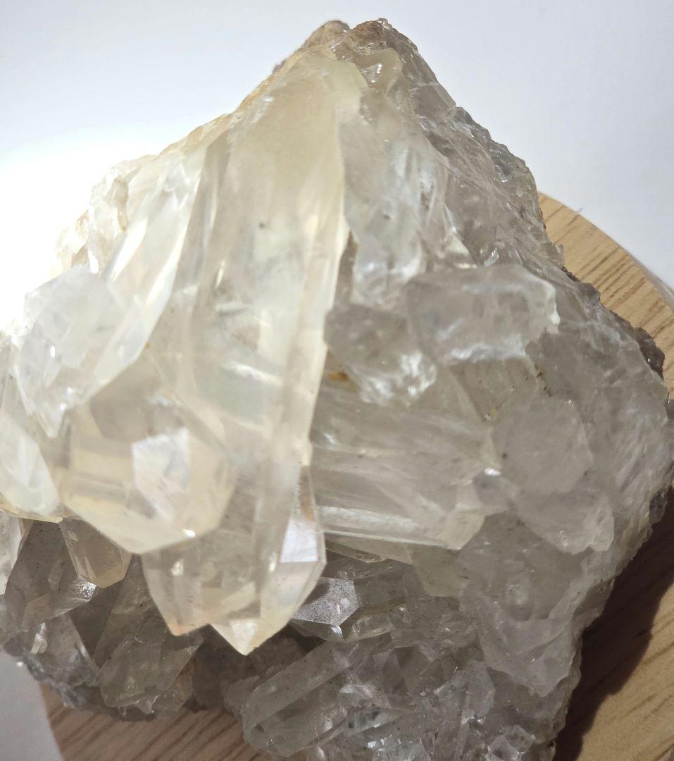 売切れ　原石水晶クラスター虹