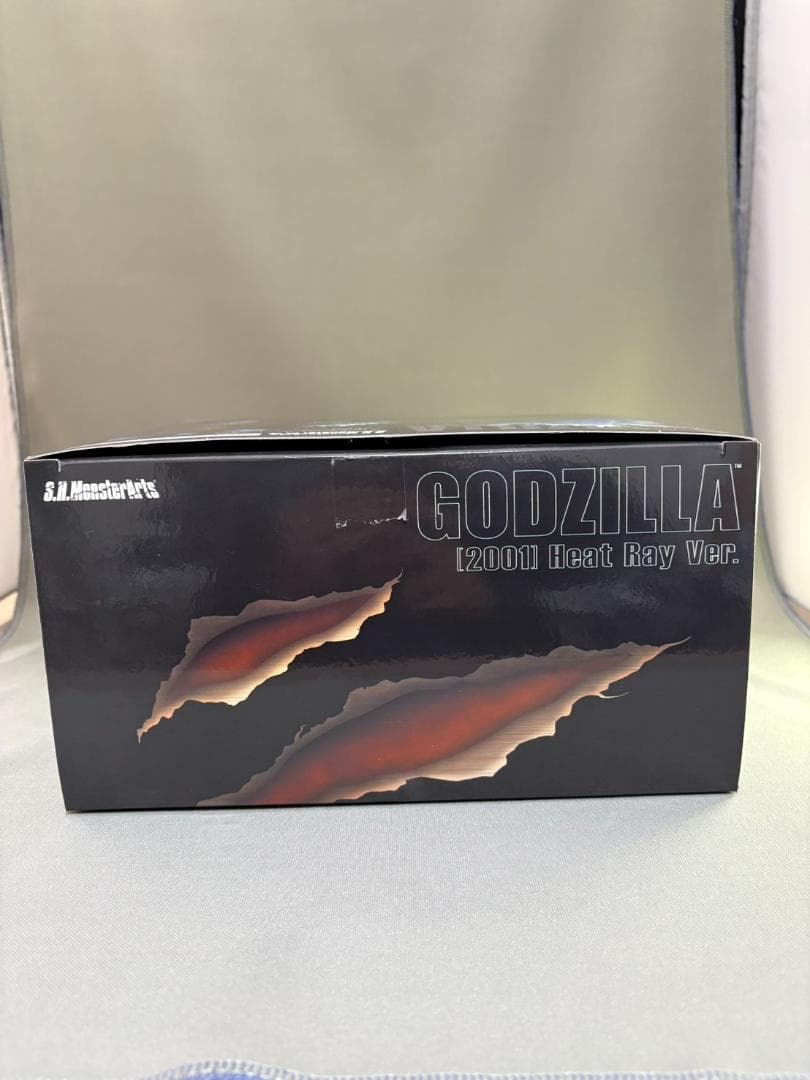 S.H.MonsterArts ゴジラ（2001）放射熱線Ver.　中古美品