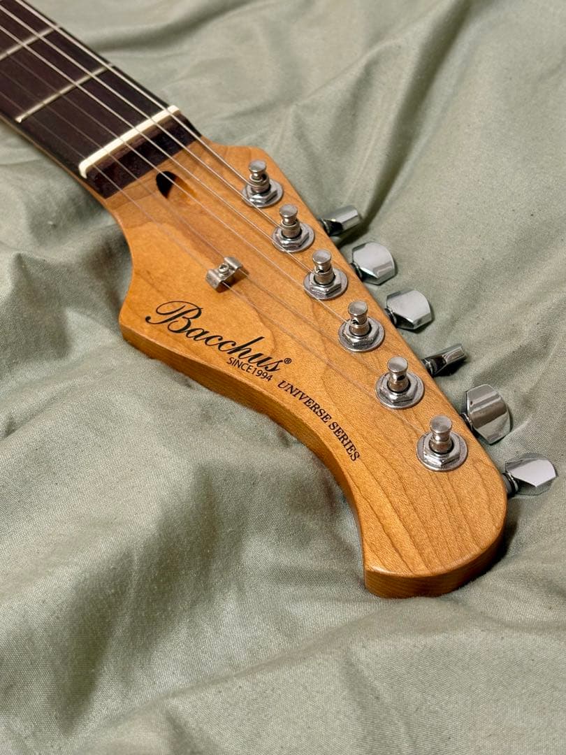 Bacchus BST-2-RSM/R CAR エレキギター