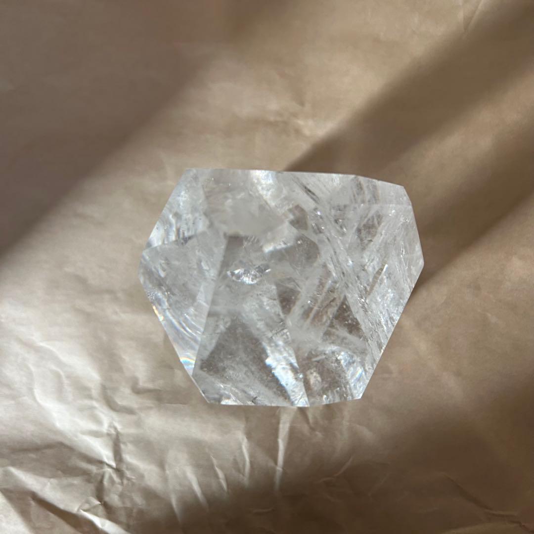 水晶　ポイント　高さ　21センチ　置物