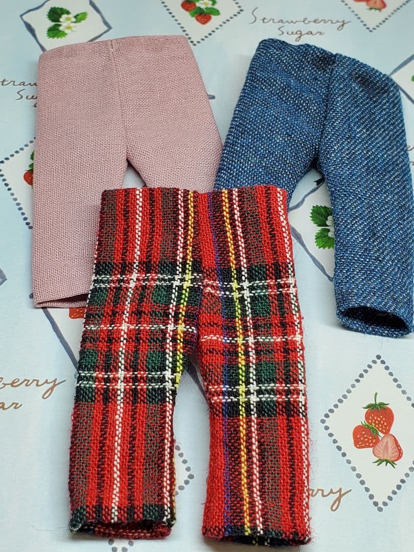 もも様赤タータンチェックお取り置き✩.*˚セリアドール(10cmボディ) ⑪