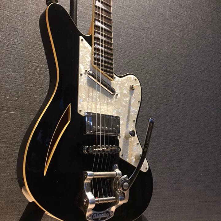 激レア】Charvel サーフキャスター エレキギター - メルカリ