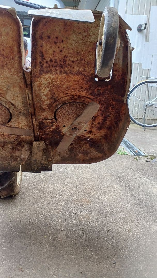 自走草刈り機(傾斜草刈り機)　SP850A　スパイダーモア