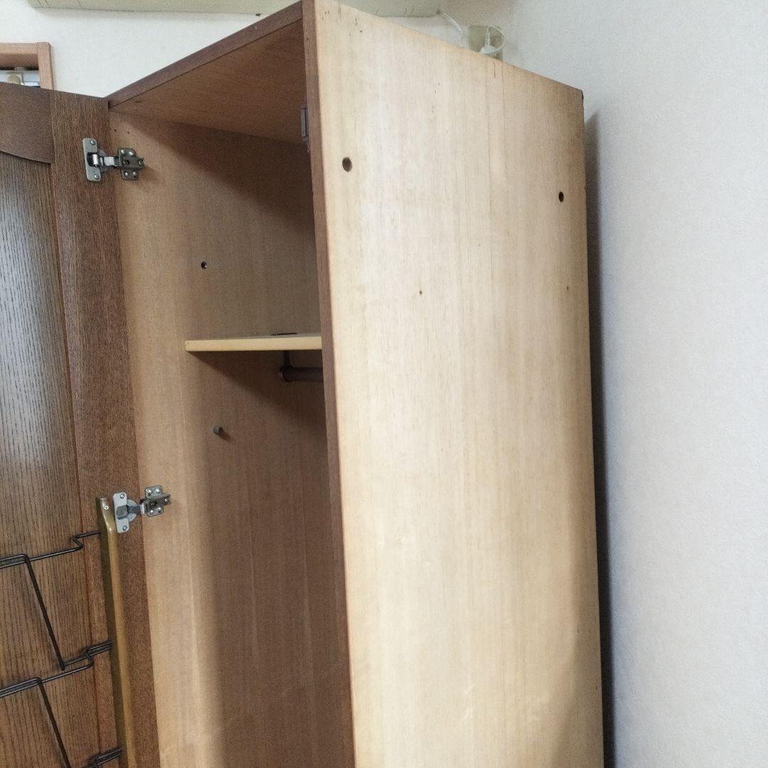 ♾️府中家具 薔薇の彫りのクローゼット 引き取りに来られる方 - メルカリ