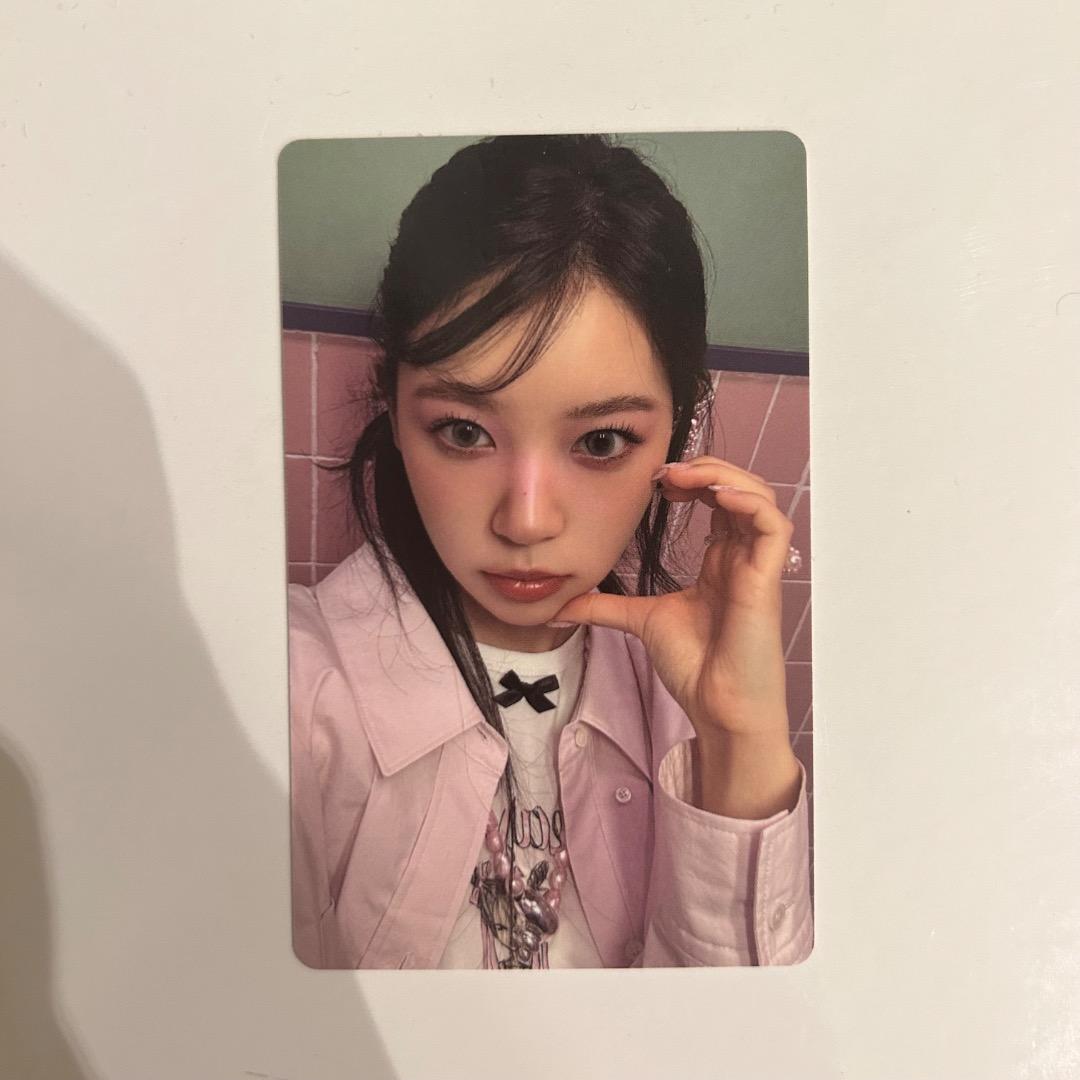 ILLIT モカ 封入 トレカ - メルカリ