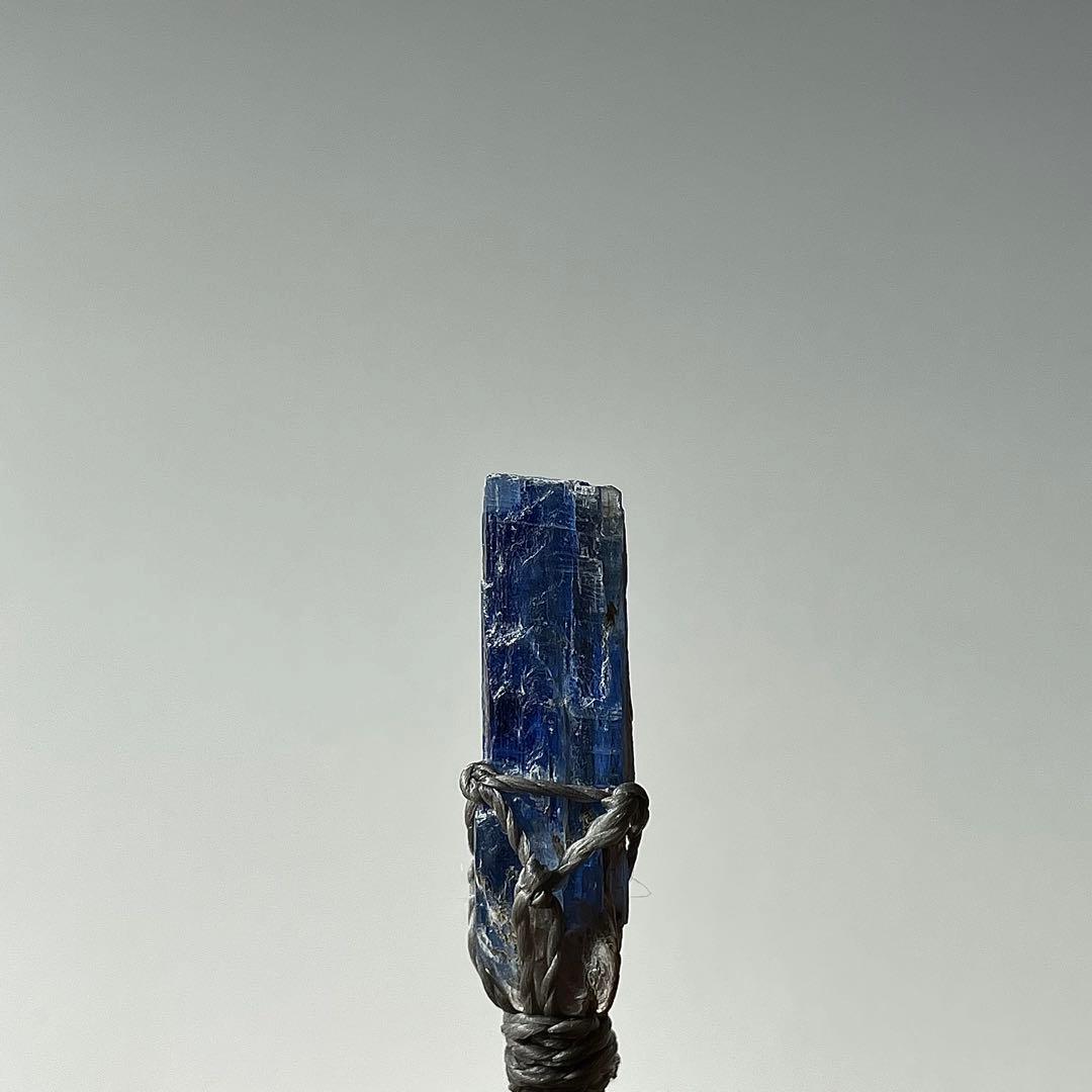 カイヤナイト ネパール産 ＊ ハンドメイド マクラメペンダント ネックレス ⑧