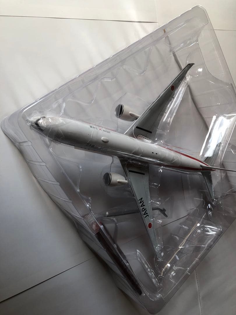 全日空商事　1/200 次期政府専用機B 777-300ER