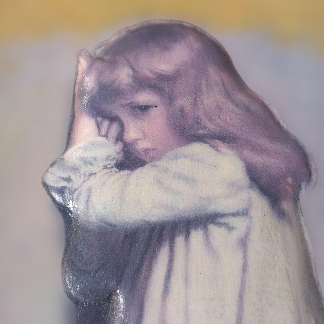 エンボス技法　少女と犬のアート作品　70×51