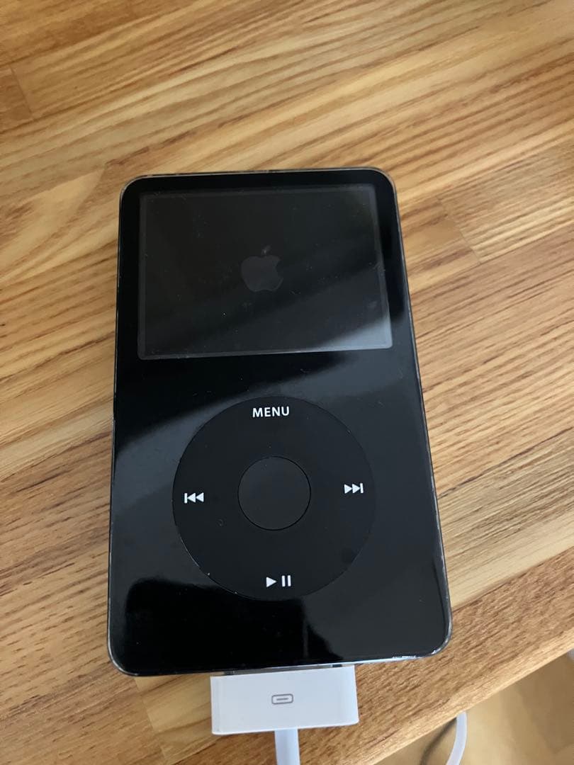 【ジャンク】Apple iPod Classicブラック80G 充電ケーブル付き