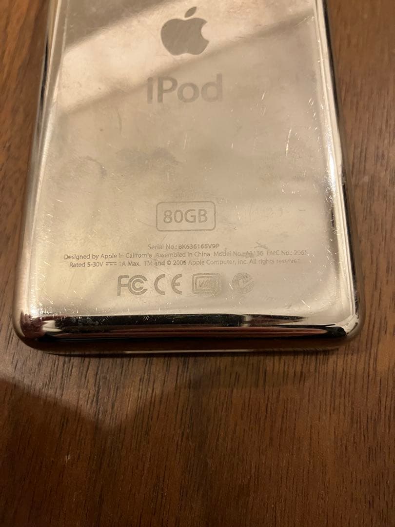 【ジャンク】Apple iPod Classicブラック80G 充電ケーブル付き