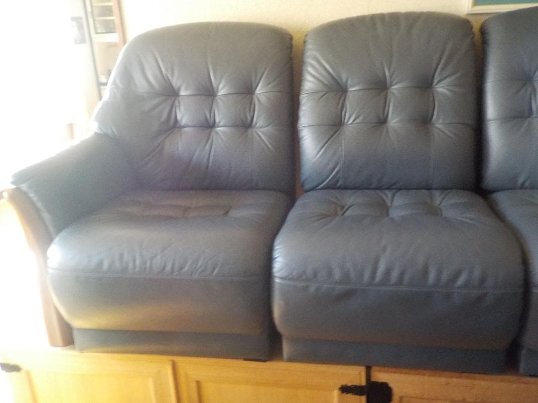 レザー　コーナーソファセット　五人掛け①