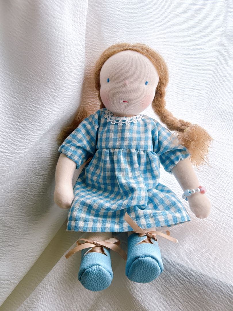 ウォルドルフ人形　水色の女の子