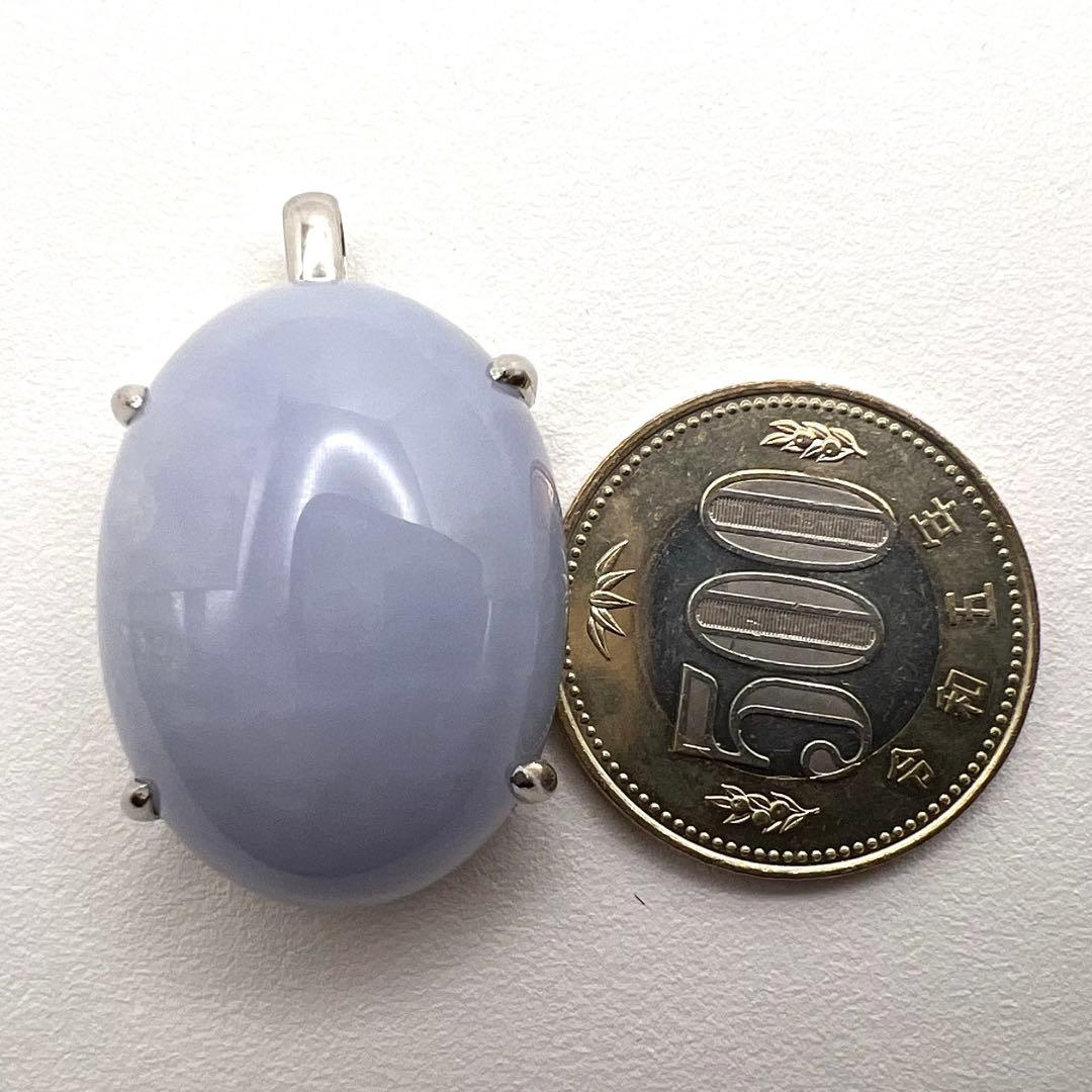 プラチナpt900 ペンダント　ヒスイ　翡翠　ジェーダイト77.748ct