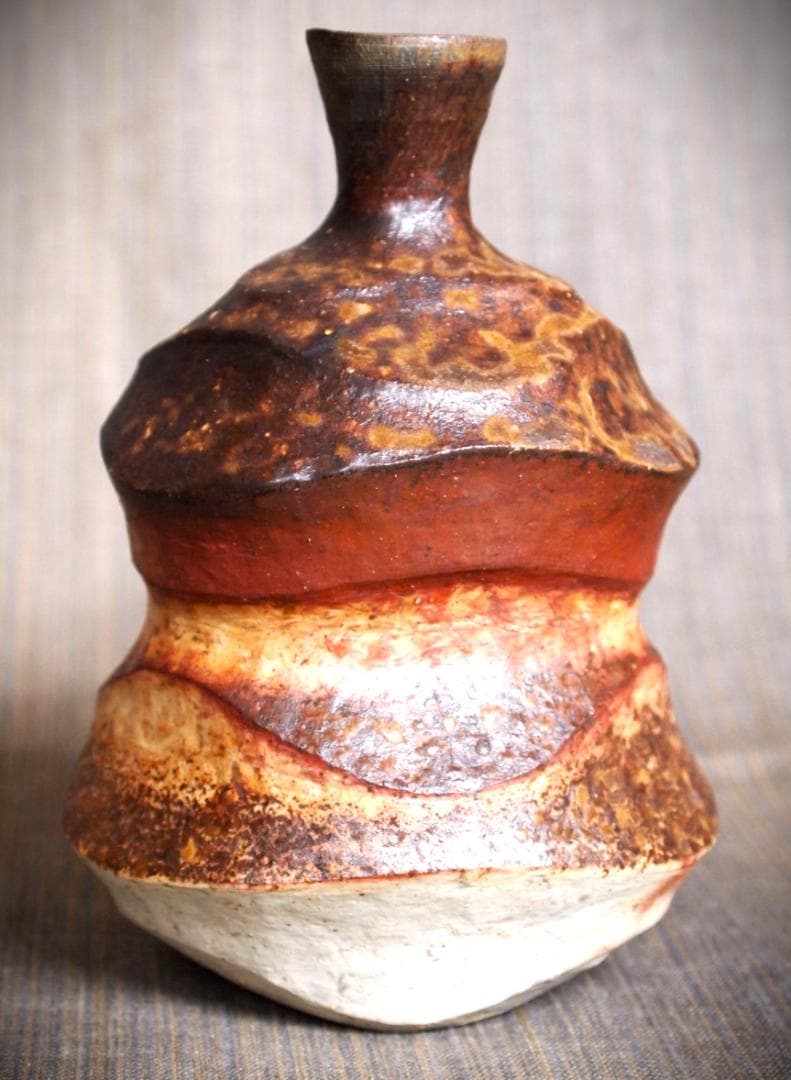 人気作家★川端文男【師：金重利右衛門】★備前《自然練込窯変》徳利★共箱