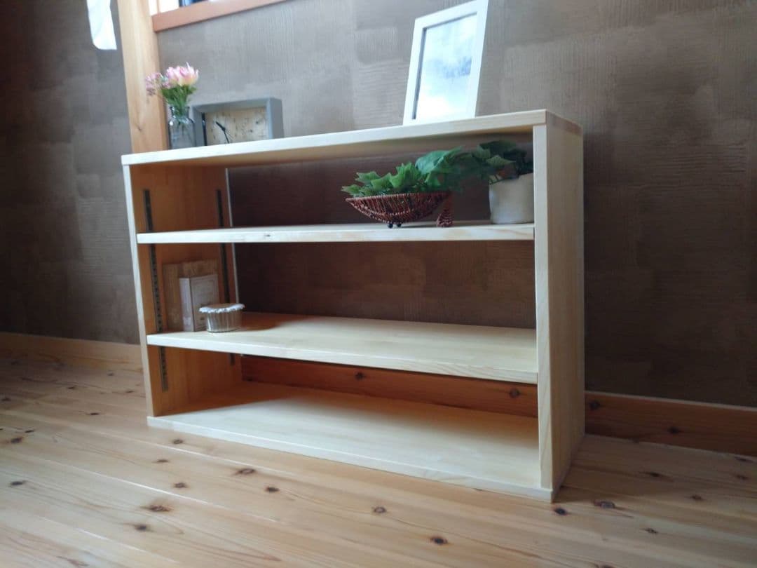 【送料無料】天然木　赤松集成材　棚板可動式　シェルフ　飾り棚　絵本棚　本棚