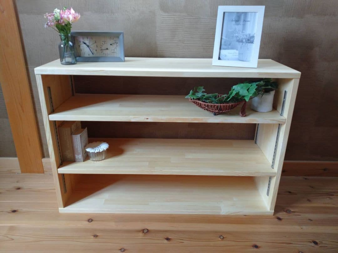 【送料無料】天然木　赤松集成材　棚板可動式　シェルフ　飾り棚　絵本棚　本棚