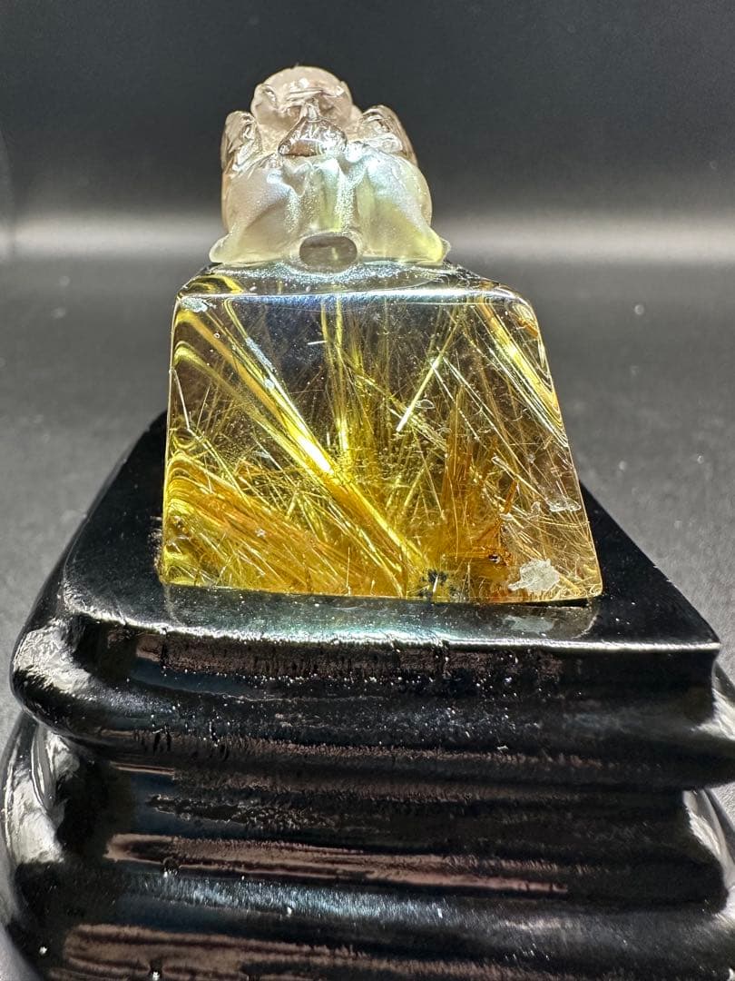 ルチルの置物（貔貅）