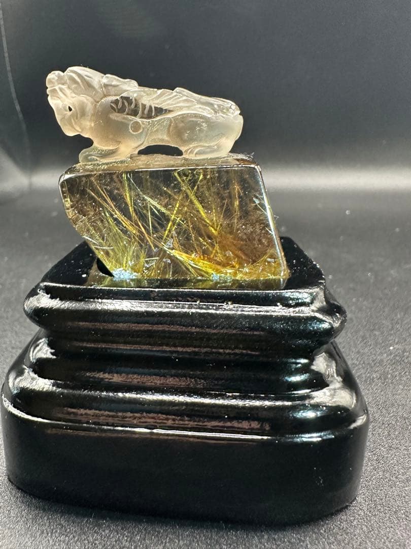 ルチルの置物（貔貅）