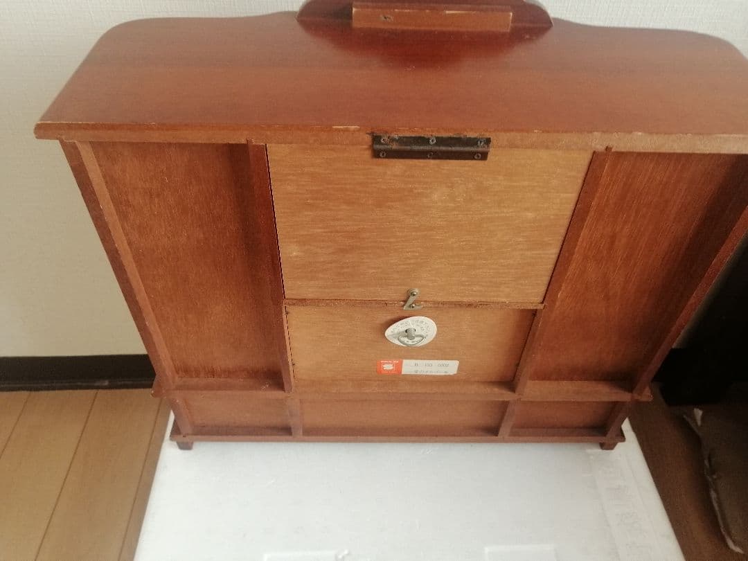 オルゴール付きアクセサリー入れ　　愛のオルゴール