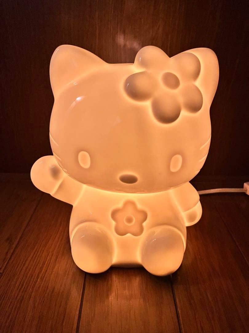 美品】レトロ ハローキティ 陶器製ライト 1998年 - メルカリ