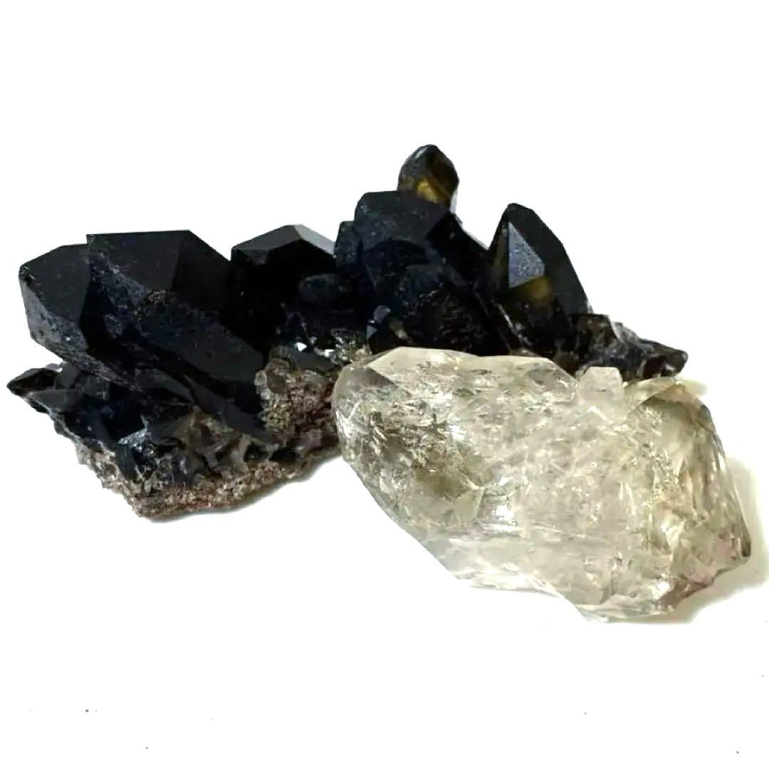 エレスチャルスケルタルクォーツ　原石　骸骨水晶