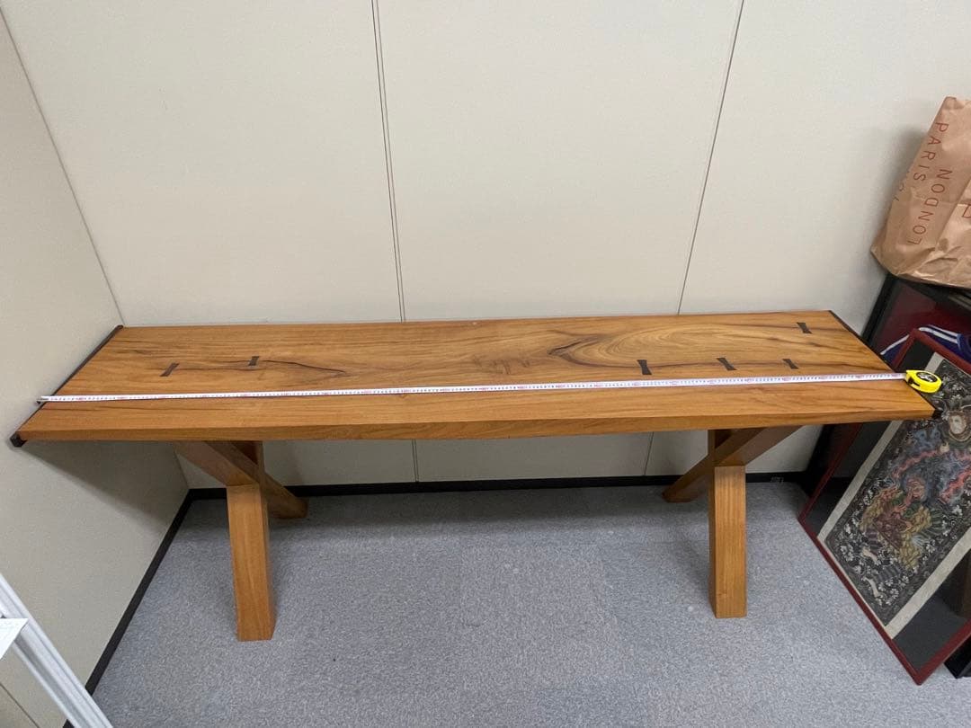 一枚板のバーカウンター