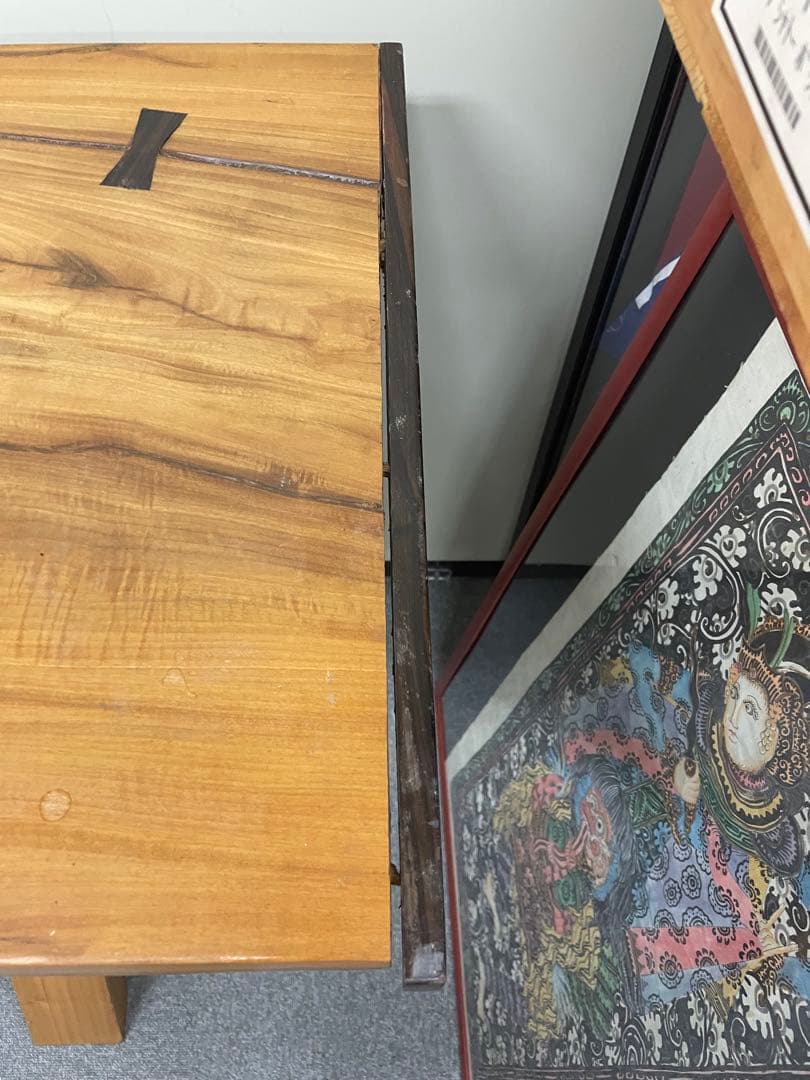 一枚板のバーカウンター