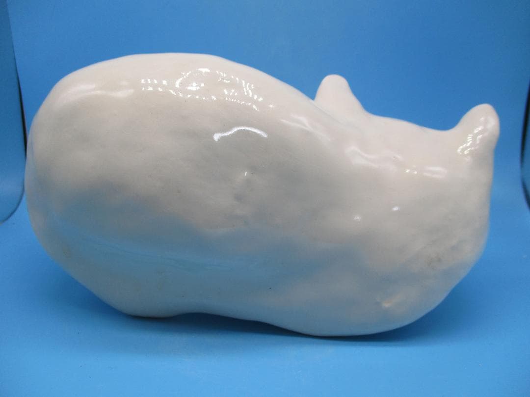 オッドアイの白猫ウィンスタンレイ ケンジントン キャット サイズ2 NO7