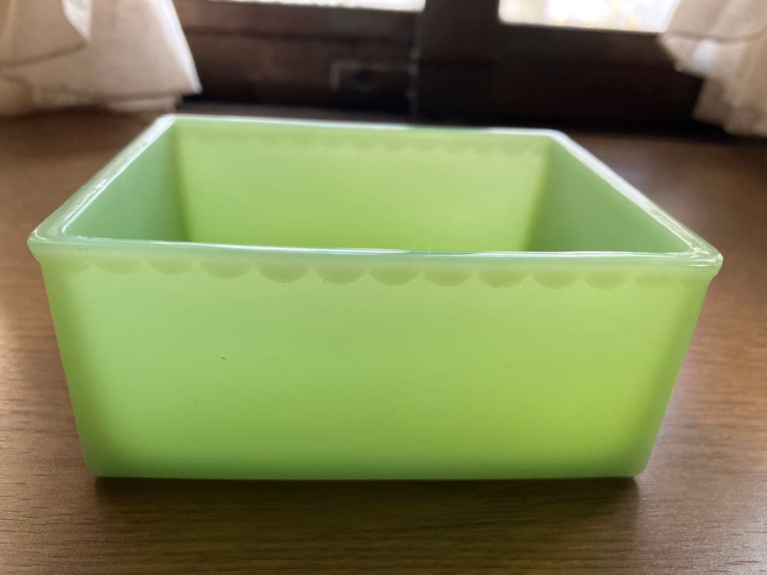 ファイヤーキング ジェダイ ジュエルボックス バラ彫刻のフタ付き