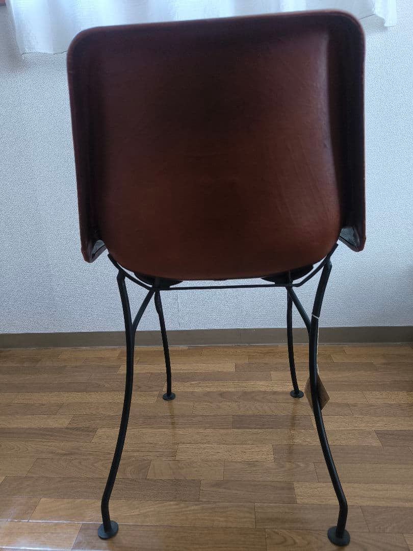 アジアン家具 レザーチェア本革張り アイアン脚　タグ付き