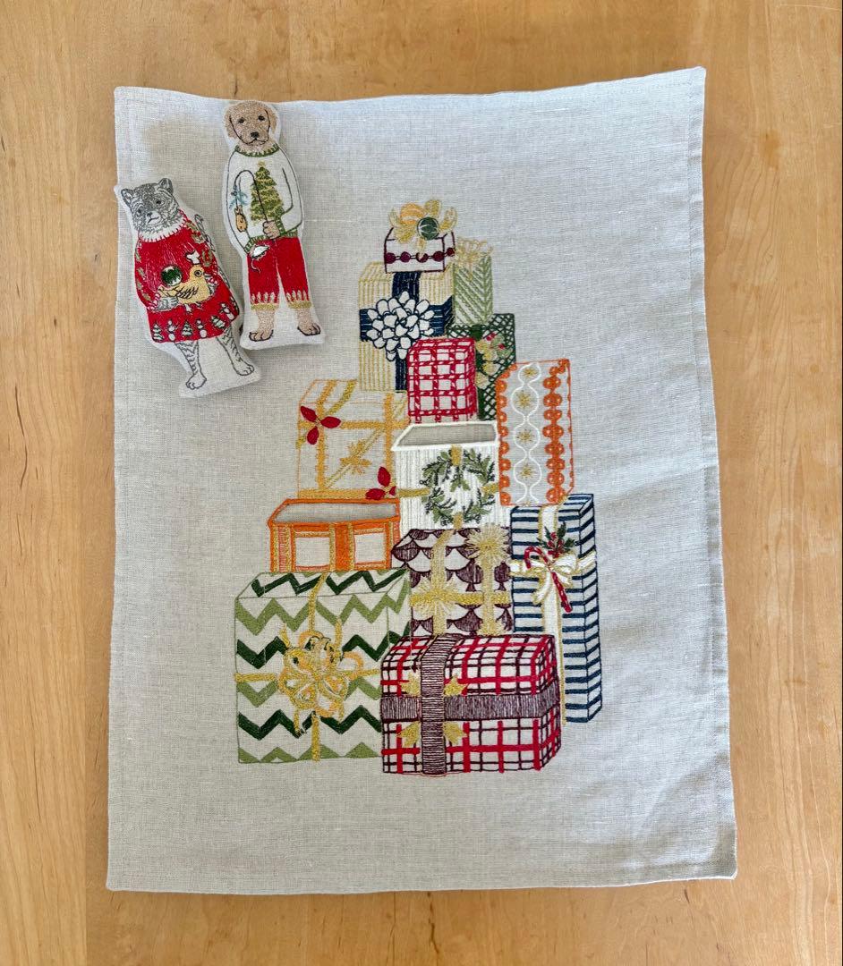 コーラルアンドタスク　ポケットクッションカバー　クリスマスギフトツリー