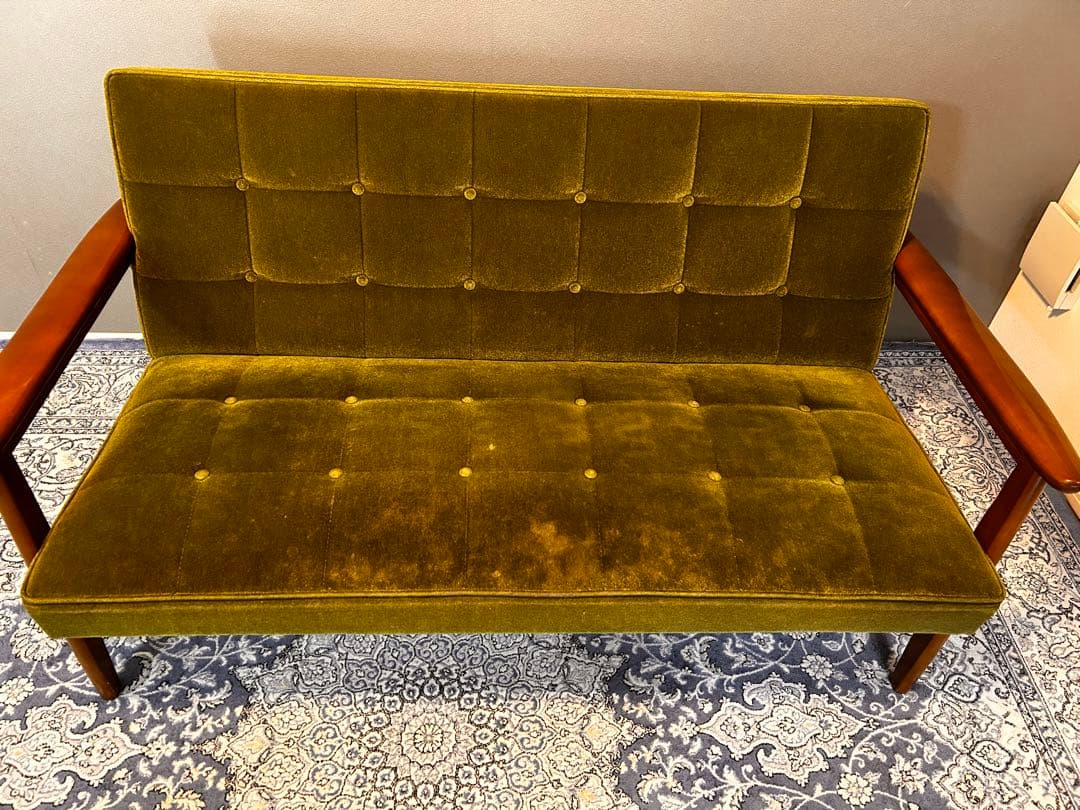 カリモク60 Kチェア　2シーター　モケットグリーン