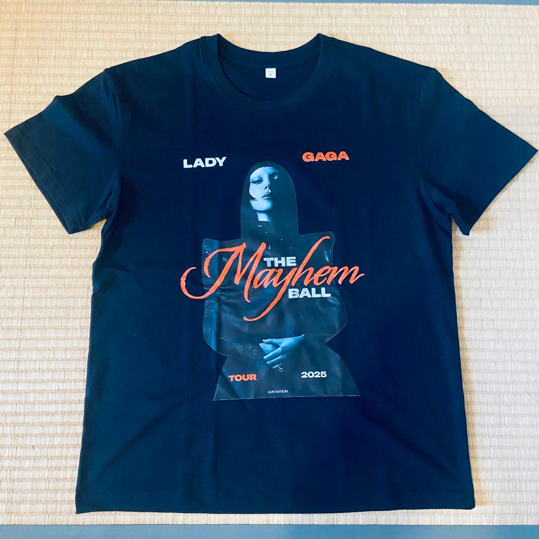 レディーガガのメィヘムユニセックスTシャツ (MayhemBall 2025) - メルカリ