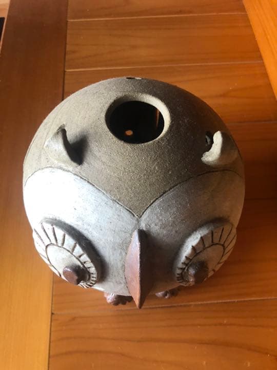 福を呼ぶフクロウの花瓶