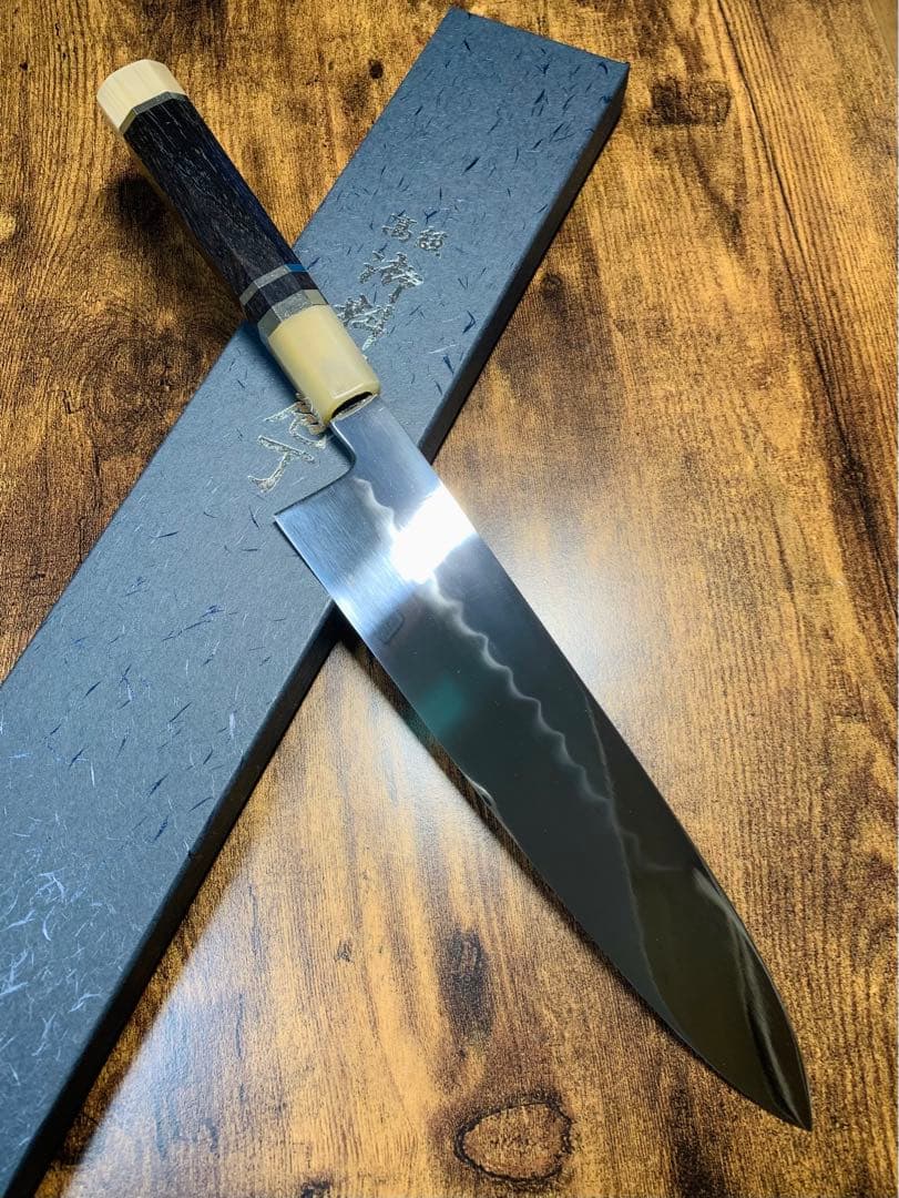【堺打刃物】和牛刀　本焼　包丁　青ニ鋼　8寸　全鏡面　黒檀両白水牛銀巻柄