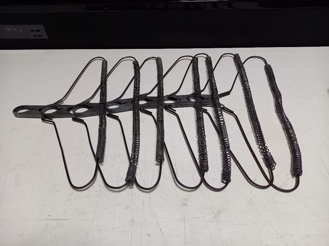 レア　ヴィンテージ　インダストリアル　ワイヤー　クリップ　ハンガー　７本　セット