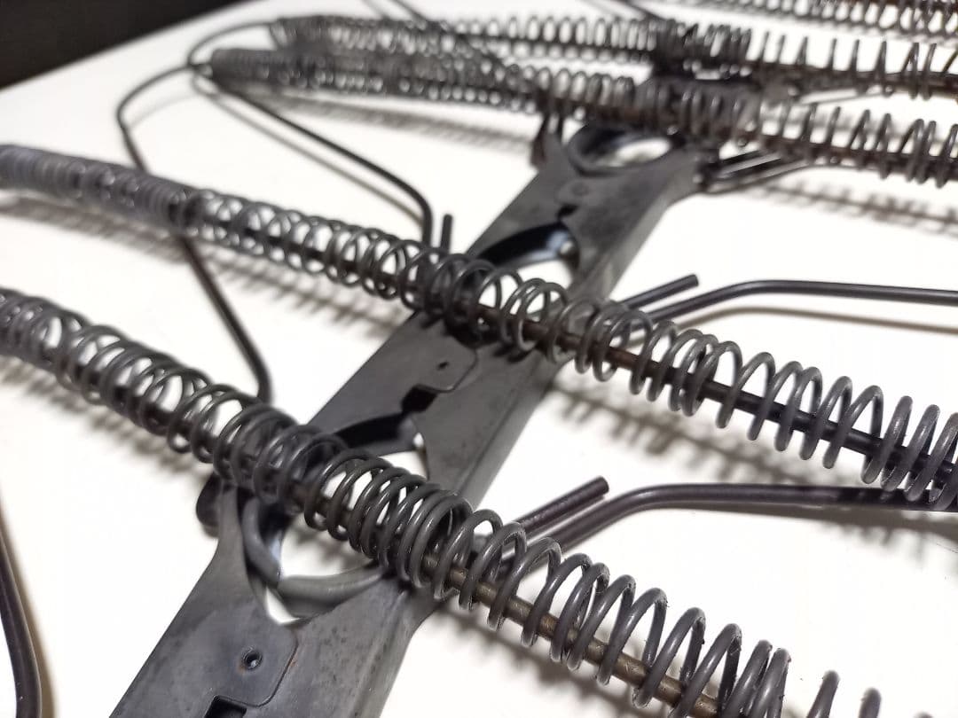 レア　ヴィンテージ　インダストリアル　ワイヤー　クリップ　ハンガー　７本　セット